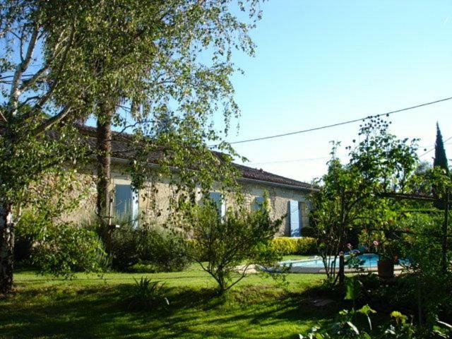 Bed and Breakfast La Petite Provence De Touron Pujols  Экстерьер фото