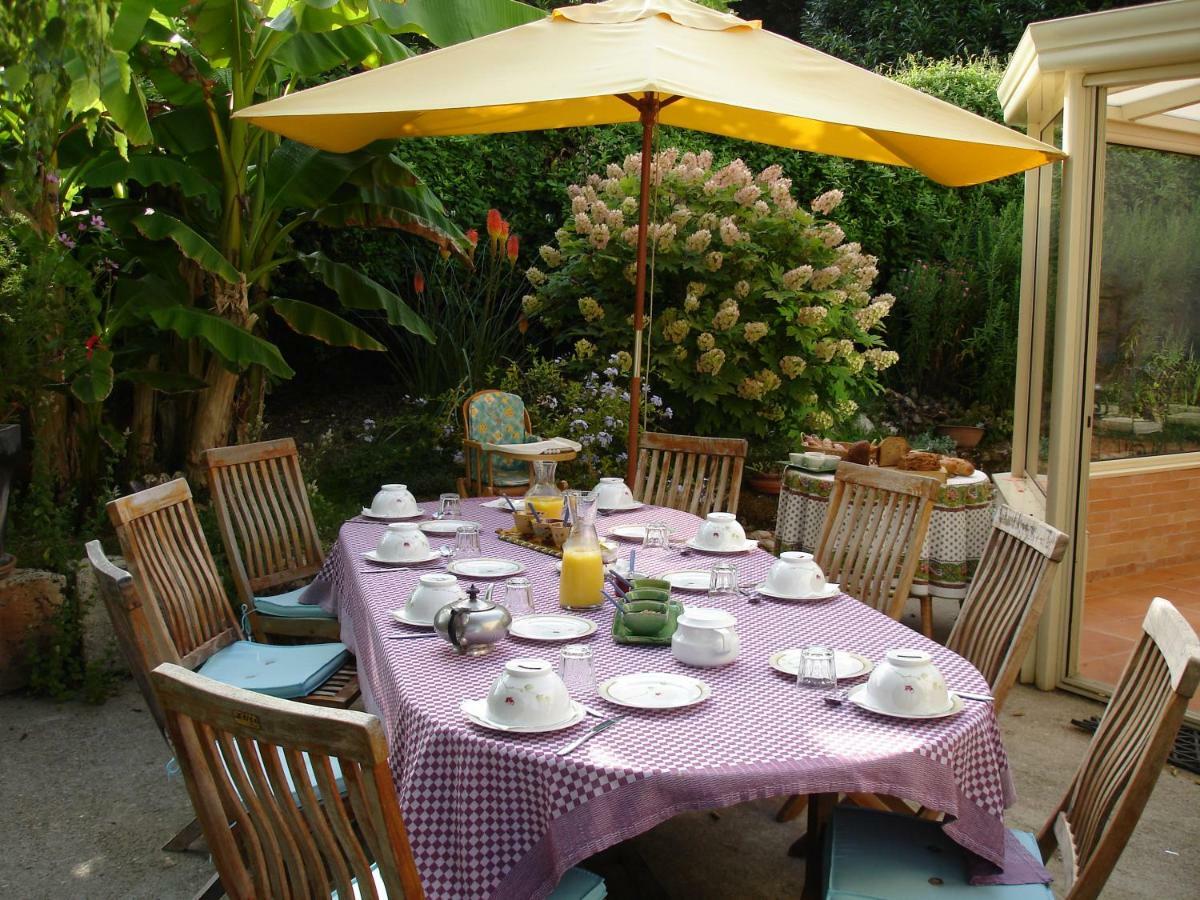 Bed and Breakfast La Petite Provence De Touron Pujols  Экстерьер фото